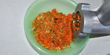 тефтели из фарша с овощами в сметане