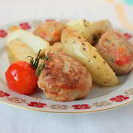 Рецепт Тефтелей из индейки с запеченным картофелем