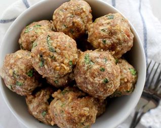 Тефтели на пару с рисом