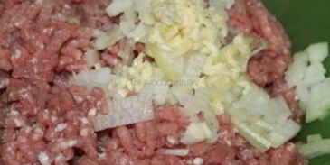 тефтели под сметанным соусом в духовке