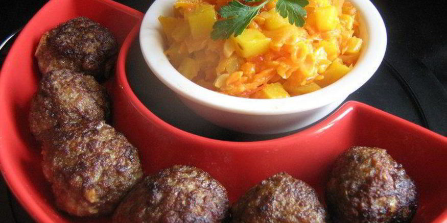 Рецепт тефтелей с бананами, кешью и карри с манговым соусом