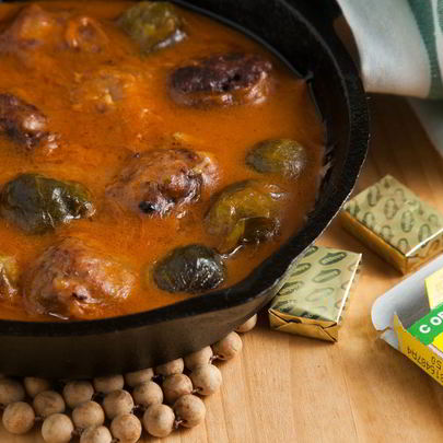 Тефтели с брюссельской капустой в нежном соусе