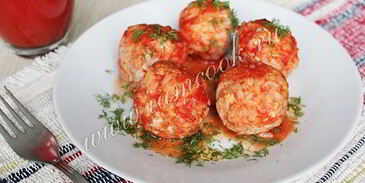 тефтели с рисом в томатном соусе