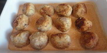 тефтели с томатно-сметанным соусом