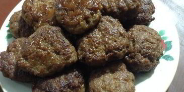 тефтели с яблоком в медовой глазури с рисом