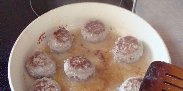 тефтели в сливочном соусе