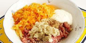 тефтели в сметанном соусе в мультиварке