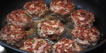 тефтели в томатном соусе с мятой