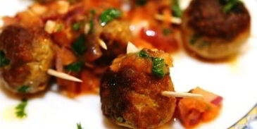 телячьи тефтельки с соусом из помидоров