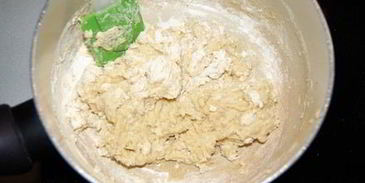 квари — вареники с сулугуни