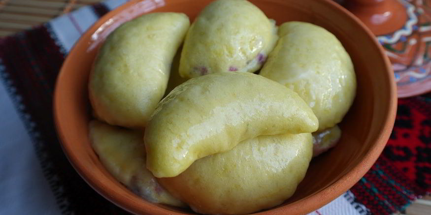 Рецепт творожного теста для вареников с вишней