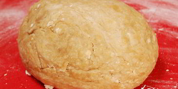 вареники из ржаного теста с творогом и черемшой