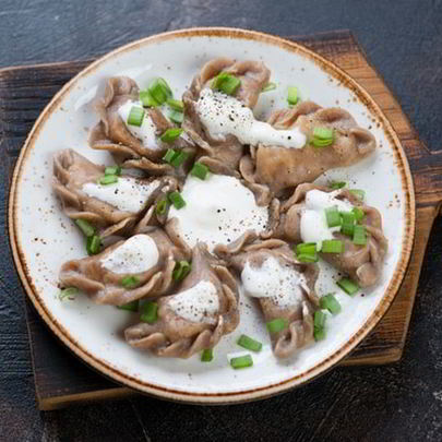 Вареники изумрудный гребень с квашеной капустой