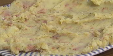 вареники с картофелем, беконом и укропом