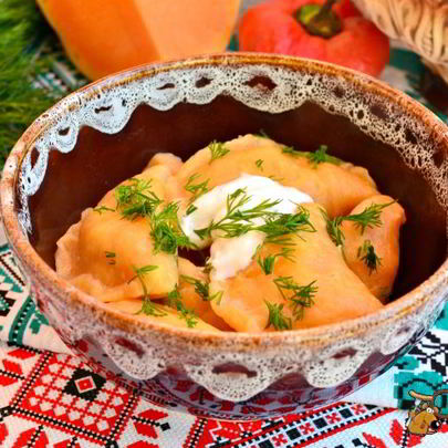 Вареники с картофелем из тыквенного теста