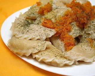 Вареники с картофелем, морковью и луком