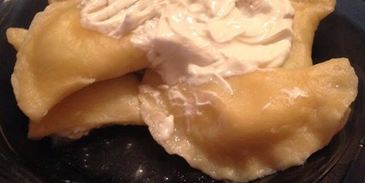 вареники с картошкой и грибным соусом