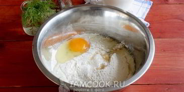 вареники с квашеной капустой и салом