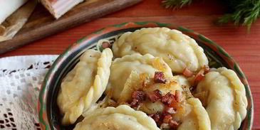 вареники с квашеной капустой и салом