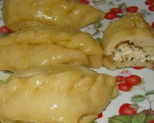 Вареники с творогом и укропом на пару