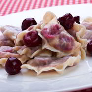 Рецепт Вареников с вишней на кефире