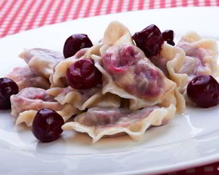 Вареники с вишней на кефире
