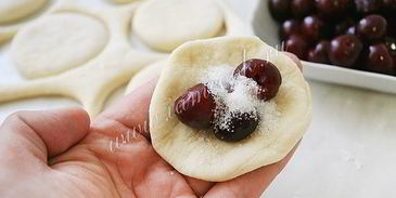 вареники с вишней в мультиварке