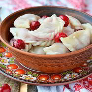 Рецепт Вареников с вишнями из заварного теста