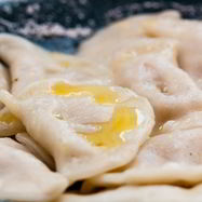 Рецепт Вареников с яблоком и корицей