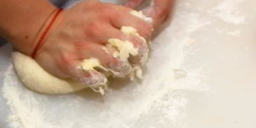 вареники с яблоком и корицей