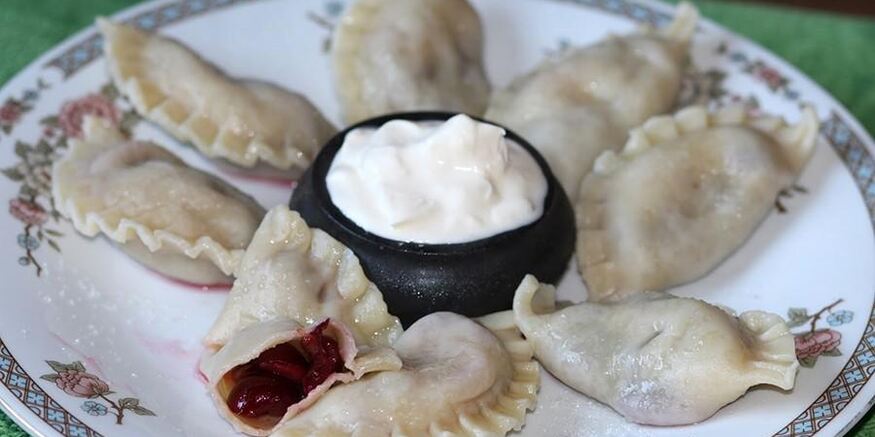 Рецепт заварных вареников с вишней