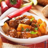 Рецепт Нежного и сочного жаркого из мяса с картофелем