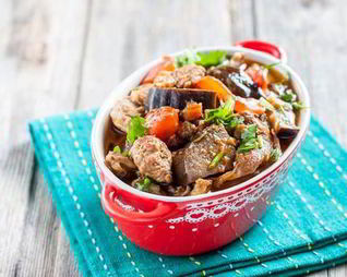 Пряное жаркое из мяса ягненка и овощей