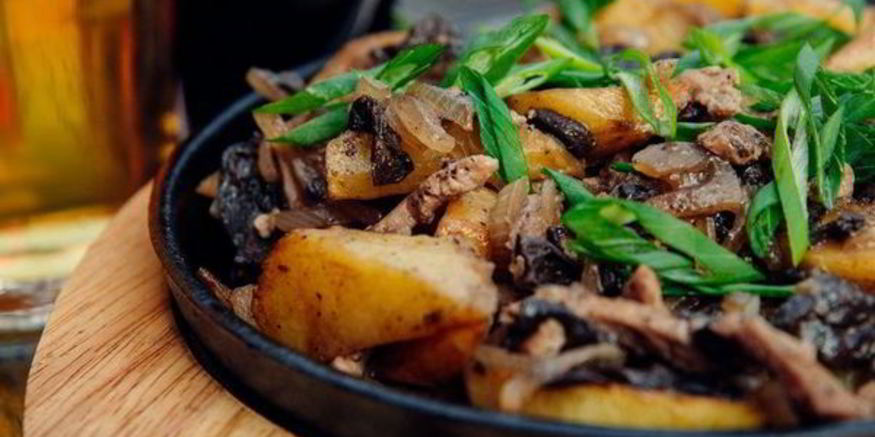 Рецепт жаркого иза свинин с шампиньонами в духовке