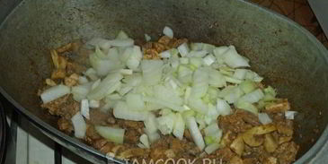 жаркое с грибами и печенью