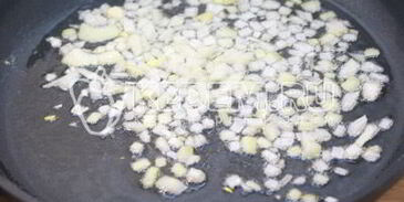 жаркое с грибами и сметаной