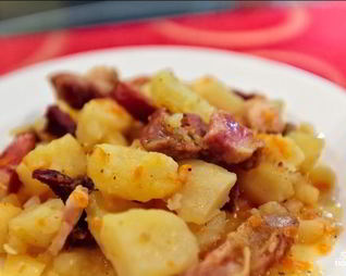 Жаркое с копчеными ребрышками