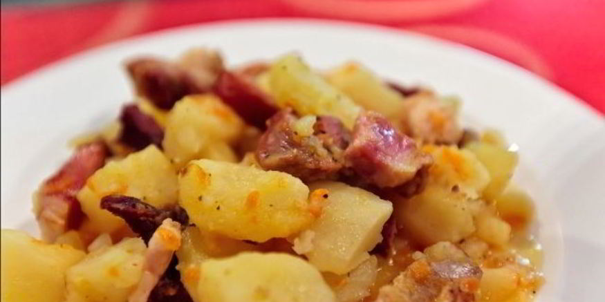 Рецепт жаркого с копчеными ребрышками