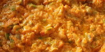 куриные зразы с тыквой, грибами и соусом