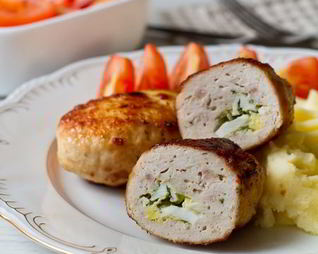 Куриные зразы с яйцом