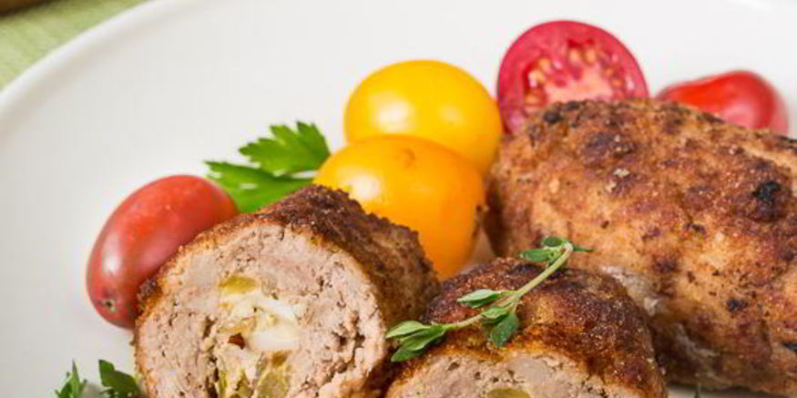 Рецепт свиных зраз с солеными огурцами