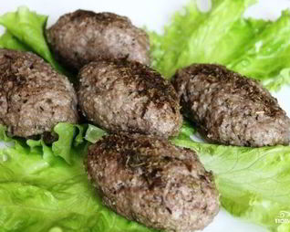 Зразы из говядины с сыром на пару