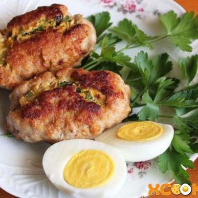 Зразы из свинины с яйцом