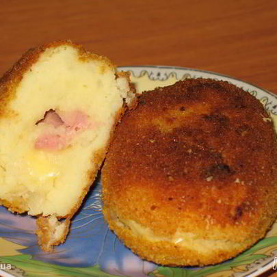 Зразы картофельные с копченой курочкой