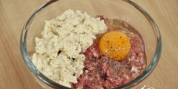 зразы с грибами, луком и яйцом