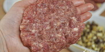 зразы с грибами, луком и яйцом