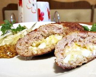 Зразы с сыром и яйцом