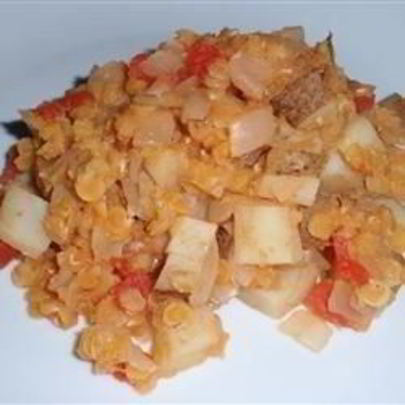 Гороховая каша с картофелем и колбасой