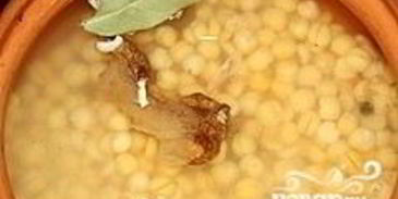 гороховая каша в горшочке