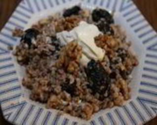 Гречка с черносливом и грецкими орехами